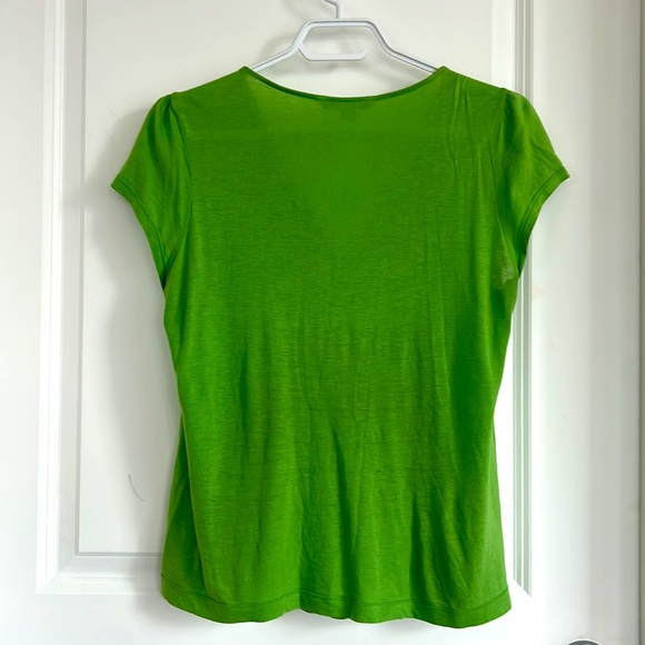 Green flowy top - Picture 2 of 2
